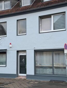 Investment Nähe Schloß Benrath (6 Wohnungen und 4 Garagen) Vollvermietung ! - Düsseldorf