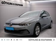 VW Golf, 1.5 TSI Life, Jahr 2020 - Kelkheim (Taunus)