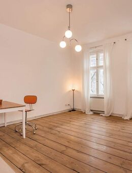 Wohnen mit Geschichte - Altbaucharme in zentraler Lage ! - Berlin