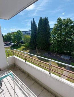 Attraktive 3 Zimmerwohnung mit Balkon und Tiefgaragenstellplatz in Bielefeld-Babenhausen zu verkaufen ! - Bielefeld
