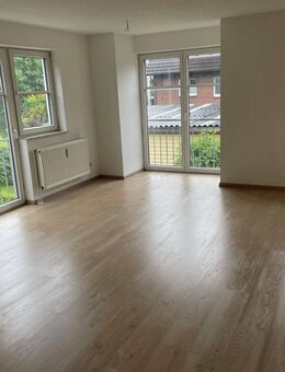 6-Familienhaus, guter Grundriss, TG-Platz sucht... - Hamburg