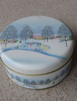 Blechdosen Blechteller Gebäckdosen Weihnachten Nikolaus Aufbewahrung Plätzchen Süßigkeiten - Niddatal