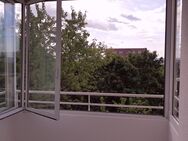 Erstbezug nach Sanierung. 2 ZW mit verglaste Loggia (bei Krankenhaus) - Wetzlar