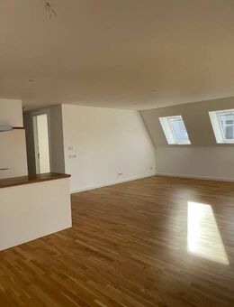 4-ZIMMER-PENTHOUSEWOHNUNG MIT TRAUMHAFTEM PANORAMABLICK - Arnsberg