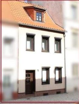 Gepflegtes Stadthaus, sofort einziehen! - Aschersleben