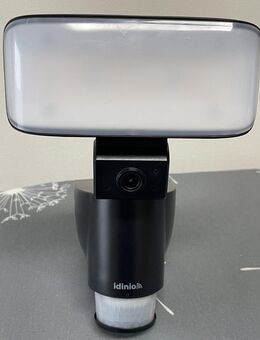 Außenleuchte IDINIO WIFI LED-Flutlicht PIR Strahler FHD-Kamera - Niederahr