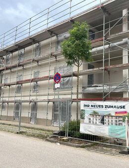 *Reserviert * Helle, geräumige 3-Zi-Wohnung mit Loggia, 2. OG, Nr. 10 - Roth (Bayern)