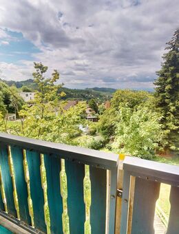 Traumhafte 2-Zimmer-Wohnung mit Westbalkon, saniert, möbliert & sofort bezugsfrei! - Sasbachwalden