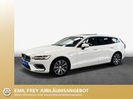 Volvo V60, T6 AWD Recharge Inscription Glasd, Jahr 2021 - Frankfurt (Main)