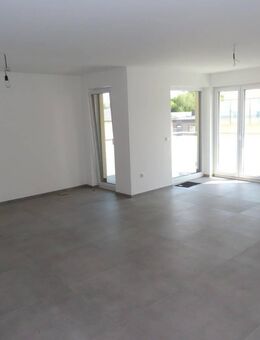 Neubau Erstbezug - Hochwertige 4 ZKB mit Balkon und Carport - in KS-Oberzwehren - Kassel