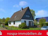 Voll unterkellertes Einfamilienhaus mit Garage, Balkon und Terrasse in Sackgassenlage! - Rendsburg