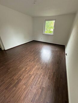 Frisch renovierte 4,5 Zimmer Wohnung mit EBK und zwei Bädern – zentral und ruhig in Göttingen-Südstadt (Gerne auf WhatsApp anschreiben) - Göttingen