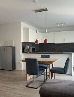 Dreizimmerwohnung mit Einbauküche und Balkon in Mainz-Weisenau - Mainz