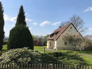 ++Einfamilienhaus in ruhiger, sonniger Lage zum sanieren mit Trinkwasserbrunnen und Fernblick++ - Tirpersdorf