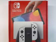 Nintendo Switch OLED in der Farbe Weiß - Ebersburg