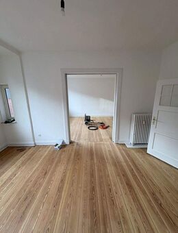 Moderne 3 Zimmer Altbauwohnung renoviert - ab sofort - Kiel