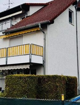 Helle und freundliche 3 Zimmer Wohnung Balkon Garage Küche - Rödermark