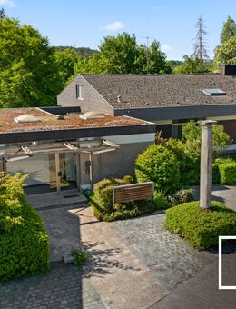 Zwei Wohnhäuser! Großzügiges Familiendomizil in Bayreuth mit Gartenidylle und flexibler Nutzung - Bayreuth