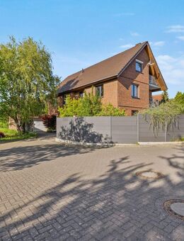 *Familientraum* - Hochwertiges Zweifamilienhaus mit ca. 266 m² Wohnfläche in Thune - Braunschweig - Braunschweig