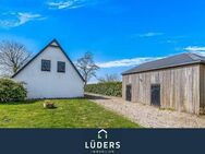 Einfamilienhaus auf großem Grundstück in Feldrandlage - Stadum