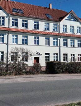 Gemütliche 4-Raum-Wohnung mit 2 Balkon & 2 Bädern! - Leipzig