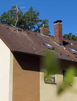 Roßtal S-Bahn Nähe: Schöne 3 Zi. DG-Wohnung in ruhiger Wohngegend zu vermieten - Roßtal
