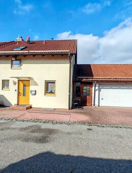 Hübsche, gepflegte 4-Zi-Doppelhaushälfte mit großem Wintergarten und Doppelgarage! - Sankt Wolfgang