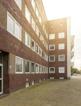 Mit Balkon! Kleine 3-Zimmer-Wohnung mit Badewanne in Lehe! - Bremerhaven