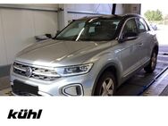 VW T-Roc, 1.5 TSI Style IQ Light App, Jahr 2022 - Gifhorn