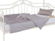Home affaire Daybett TOPSELLER!, mit aufwendigen Verzierungen, inklusive Lattenrost aus Metall