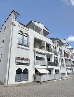 Moderne 3-Zi.-Wohnung mit Stellplatz im Zentrum - Pinneberg