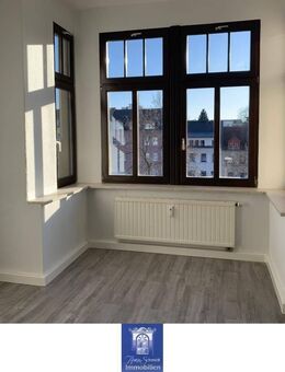 Wunderschöne Stadt-Wohnung mit Erker mit schicken Tageslichtbad und Gäste-WC! - Freiberg