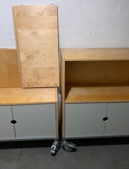 Vielseitige Ikea Büromöbel Effektiv mit Rollen, je 20.-€ - Fritzlar