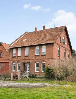 Attraktives Einfamilienhaus auf großem Grundstück in Fuhlen-Hessisch Oldendorf - Hessisch Oldendorf