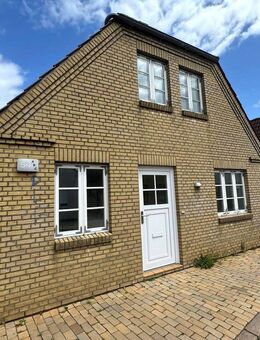 ***Mehrfamilienhaus mit 4 Wohnungen*** - Heide