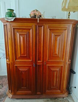 Antiker Eichenschrank / Bauernschrank - Massivholz - Itzehoe