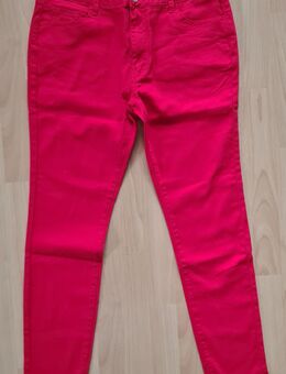 Enge Damen Jeans Hose in rot / Größe XL (44) / NEU - Marl (Nordrhein-Westfalen)