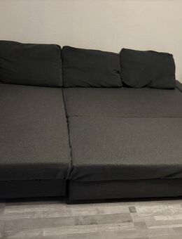 IKEA Friheten Sofa (dunkelgrau) zu verschenken – mit Schlaffunktion - Hamburg