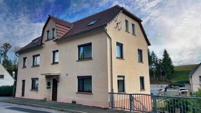 Charmantes Einfamilienhaus mit Garage