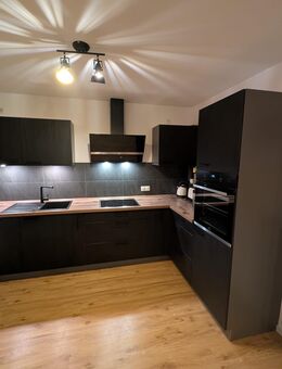 Küche schwarz L Form 2,5 Jahre alt - Bendorf (Rheinland-Pfalz)