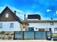 Gepflegtes Einfam.-Wohnhaus mit vielseitig nutzbarem Nebengebäude, Garage und sonniger Gartenfläche, Grund 419m², Wfl. 110m² - Knetzgau