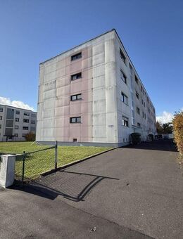 Renovierungsbedürftige Erdgeschosswohnung - 2- Zimmer in Mitterteich zu verkaufen! - Mitterteich