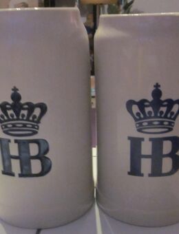 3 Weißbier-Gläser: 2x Erdinger + 1 Schöfferhofer mit Öffner im Glas, neu + 2 Stein-Bierkrüge "HB" - München