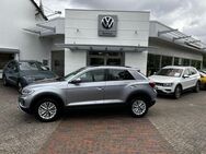 VW T-Roc, 1.0 TSI OPF Life, Jahr 2023 - Pasewalk