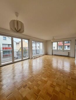MT an CS zum 1.9. Stilvolle 2 Zimmer Wohnung im Zentrum von Niederrad - Frankfurt (Main)
