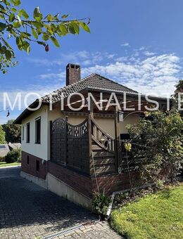 #IMMOTIONAL - WALMDACHBUNGALOW IN RUHIGER LAGE IN BAD BEDERKESA - Lintig