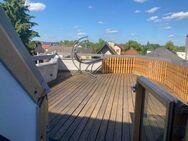 Charmante Dachgeschosswohnung für Single mit traumhafter Dachterrasse - Hockenheim