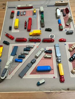 WIKING Sammlung, unverglast, 50/60er Jahre plus Straßenplan - Kassel
