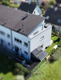 Familienfreundliches Reiheneckhaus in bevorzugter Wohnlage mit Stil & Komfort - Neunkirchen (Brand)