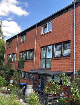 Renovierungsbedürftiges MRH mit Carport und Gartenhaus in Lüneburg-Ochtmissen - Lüneburg